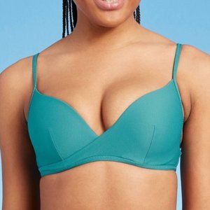 NWT Wrap Front Textured Bikini Top